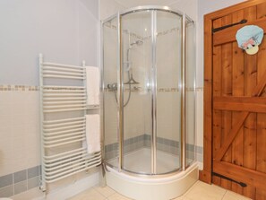 Shower - Glen View Dunscore nr Dumfries (Dumfries)