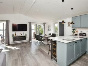 Private kitchen - 2 Coniston View, Tewitfield (Carnforth)