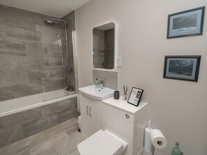 Shower - The Coach House, Bamburgh (Bamburgh)