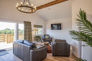Fireplace - Heritage Retreat, in Monknash. (Cowbridge)