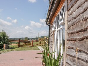 Exterior detail - The Boundary Annex: A Dog-Friendly Retreat (Bishops Castle)