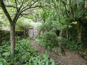 Property grounds - The Lodge, Greystoke (Penrith)