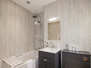 Shower - Culreach Lodge, Nethy Bridge (Grantown-on-Spey)