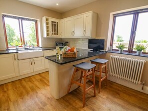 Dishwasher, high chair - Dairy Cottage, Ingleton (Carnforth)