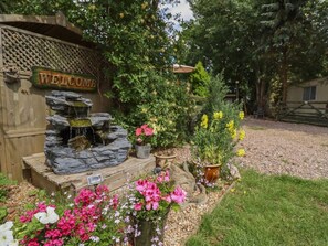 Property grounds - Kantankye Lodge, Lincolnshire. (Skegness)