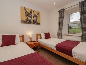 Room - 8 Little Mell Fell, Pooley Bridge (Penrith)