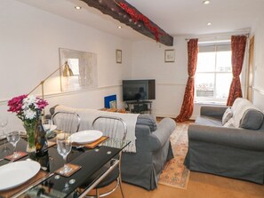 Living area - The Dispensary in Bradwell (Hope Valley)