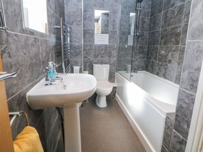 Shower - The Dispensary in Bradwell (Hope Valley)