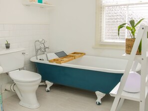 Shower - Willow View, Shrewsbury (Shrewsbury)
