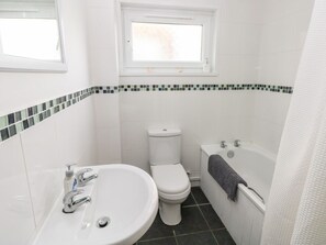 Shower - Valley High Retreat in Solva (Haverfordwest)