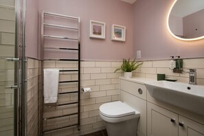 Shower - Owl Cottage, Morpeth (Morpeth)