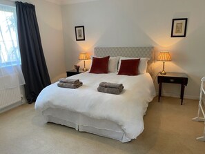 WiFi - 1A Erneston Crescent, Corsham (Corsham)