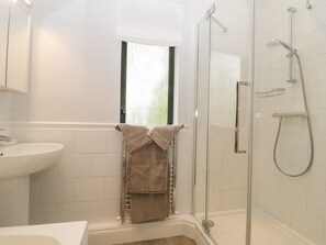 Shower - 1A Erneston Crescent, Corsham (Corsham)