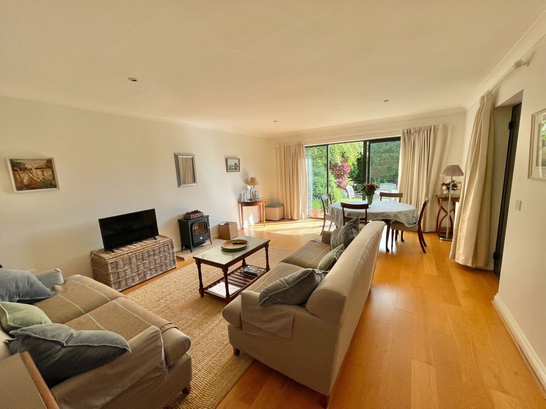 1a Erneston Crescent, Corsham - Chippenham