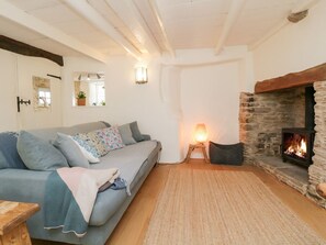 Living area - 3 Cumberland Cottages, Challaborough (Kingsbridge)