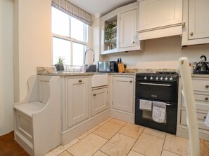 Dishwasher - Dray Cottage, Skipton (Skipton)
