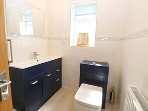 Shower - Bankside Cottage, Heacham (King's Lynn)