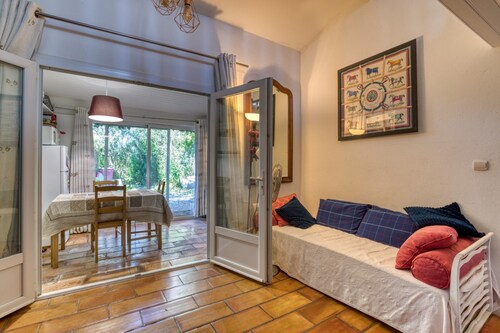 Bed & Breakfast „Gîte La Forge“ mit Gemeinschaftsgarten und WLAN