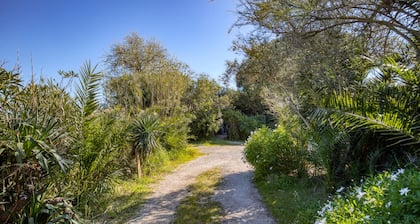 Bed and Breakfast 'Gîte La Forge' with Shared Garden and Wi-Fi