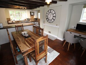 Dining - Stallington Hall Farm, Stallington (Stoke-on-Trent)