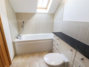Shower - Mallard Cottage, Whitby (Whitby)