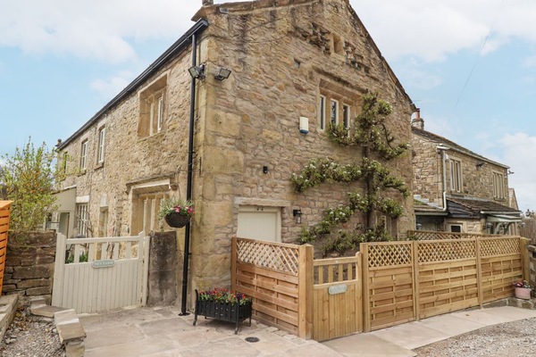 Pear Tree Cottage at Hey Farm
