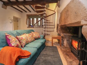 Living area - Pear Tree Cottage, Barnoldswick (Barnoldswick)