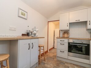 Dishwasher - Bay Tree Cottage, Pickering (Pickering)