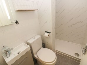Shower - South Beach at The Hideaway, Tenby (Tenby)