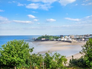 Beach nearby - South Beach at The Hideaway, Tenby (Tenby)