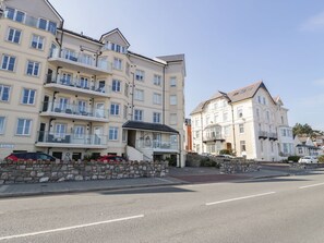 Exterior - Ocean View Apartment, Colwyn Bay (Colwyn Bay)