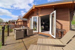 Outdoor dining - Carpenwray, Carnforth. 3 beds. (Carnforth)