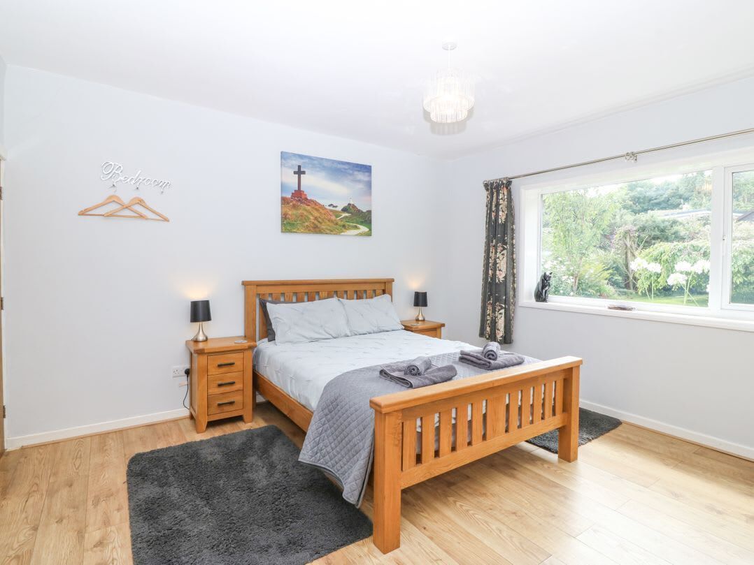3 bedrooms, WiFi