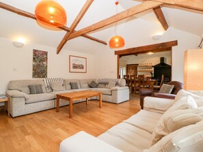 Living area - Mistletoe Cottage, Usk (Usk)
