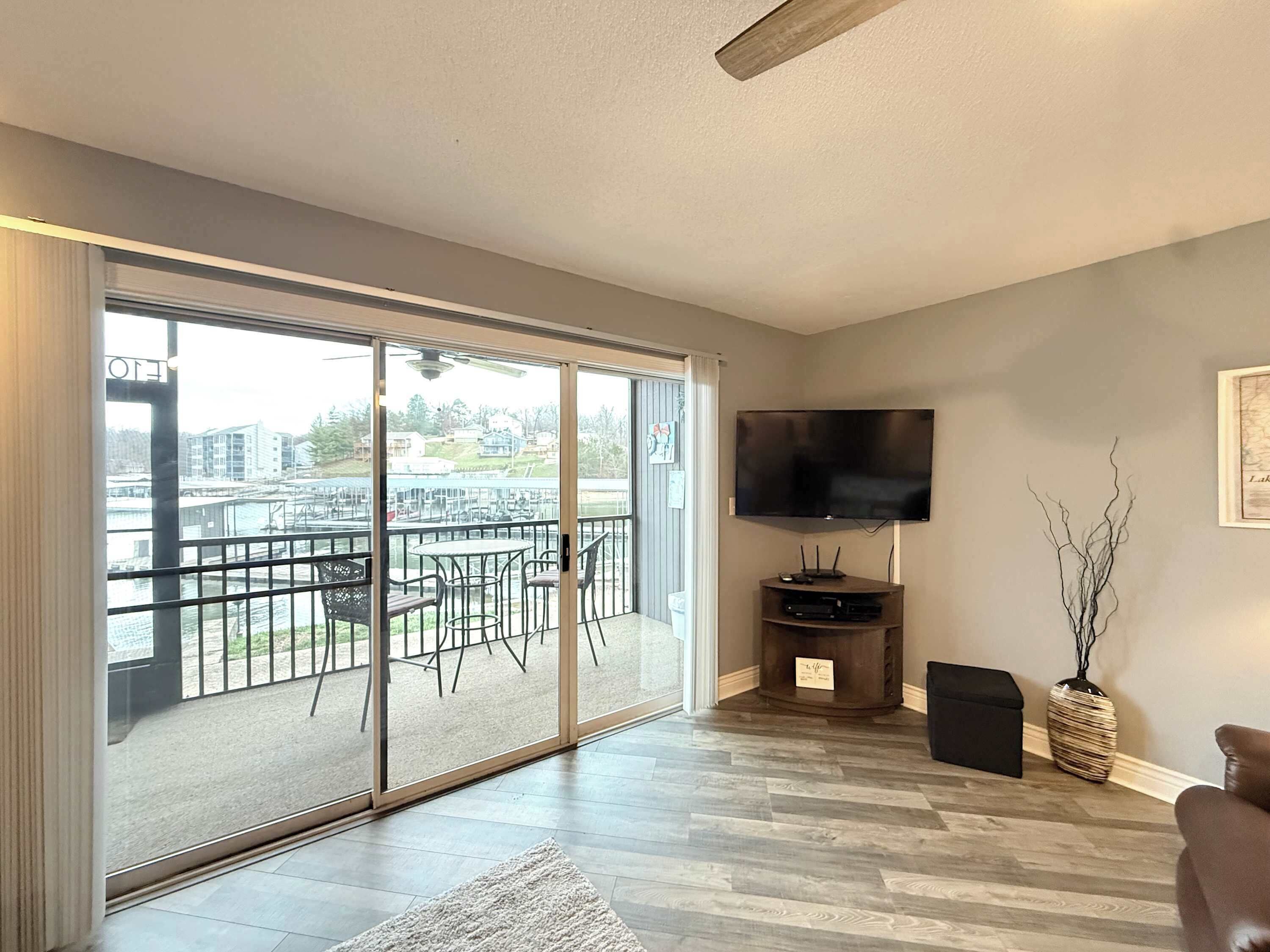 Condo, 1 Queen Bed with Sofa bed, Balcony (Harbor Hideout) | Living area