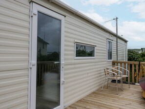 Terrace/patio - Puffin: Charming Retreat in St Bees (St Bees)