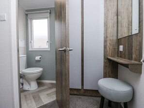 Shower - Puffin: Charming Retreat in St Bees (St Bees)