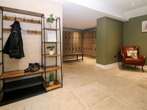 Interior - 28 Rock Mill Holiday Apartments (Hope Valley)