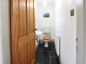 Shower - Thistlewood House, Wolsingham. (Bishop Auckland)