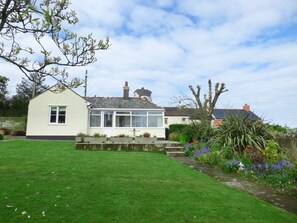 Exterior - Hafod Cottage, Cemaes Bay (Cemaes Bay)