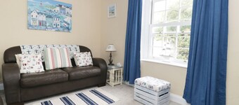 Charming No 9 in Watchet Town