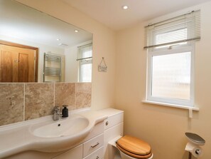 Shower - The Annex, Royal Wootton Bassett (Swindon)