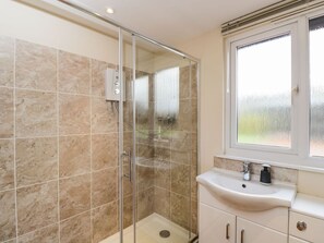 Shower - The Annex, Royal Wootton Bassett (Swindon)