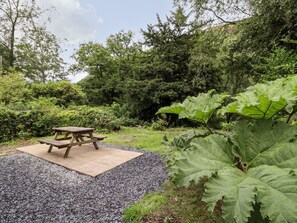 Outdoor dining - Chalet 2, Dinas Mawddwy (Machynlleth)