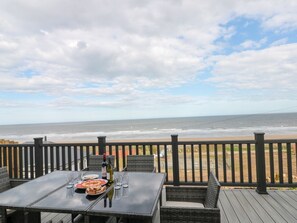Outdoor dining - Seapoint, Primrose Valley. Sea (Filey)