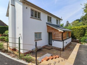 Exterior - Questant Lodge, Sidmouth, Devon. (Sidmouth)