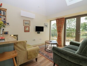 Living area - The Barn, Lower Lodge, Cupar, Fife (Cupar)