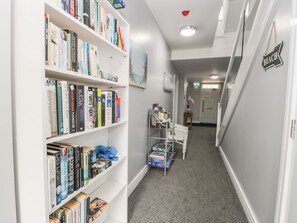 Interior - Apartment 2, Scarborough (Scarborough)