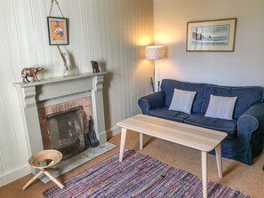 Fireplace - Charming Half of 6 in Gedintailor (Portree)