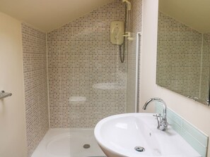 Shower - Fawcetts Barn, Grassington (Skipton)